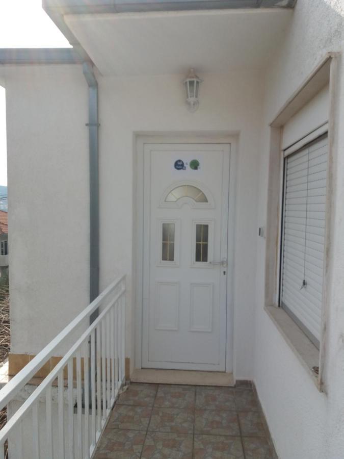 Apartment Meri Trogir Eksteriør bilde