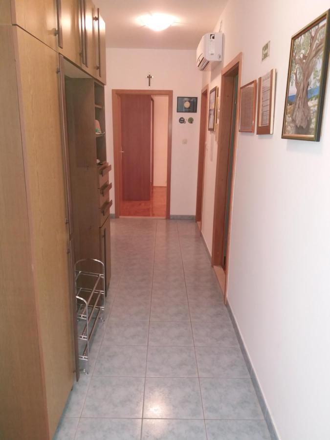 Apartment Meri Trogir Eksteriør bilde