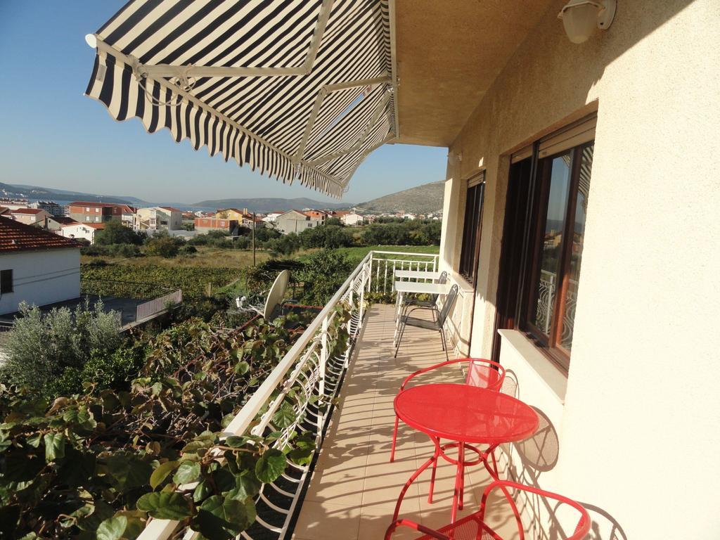 Apartment Meri Trogir Eksteriør bilde