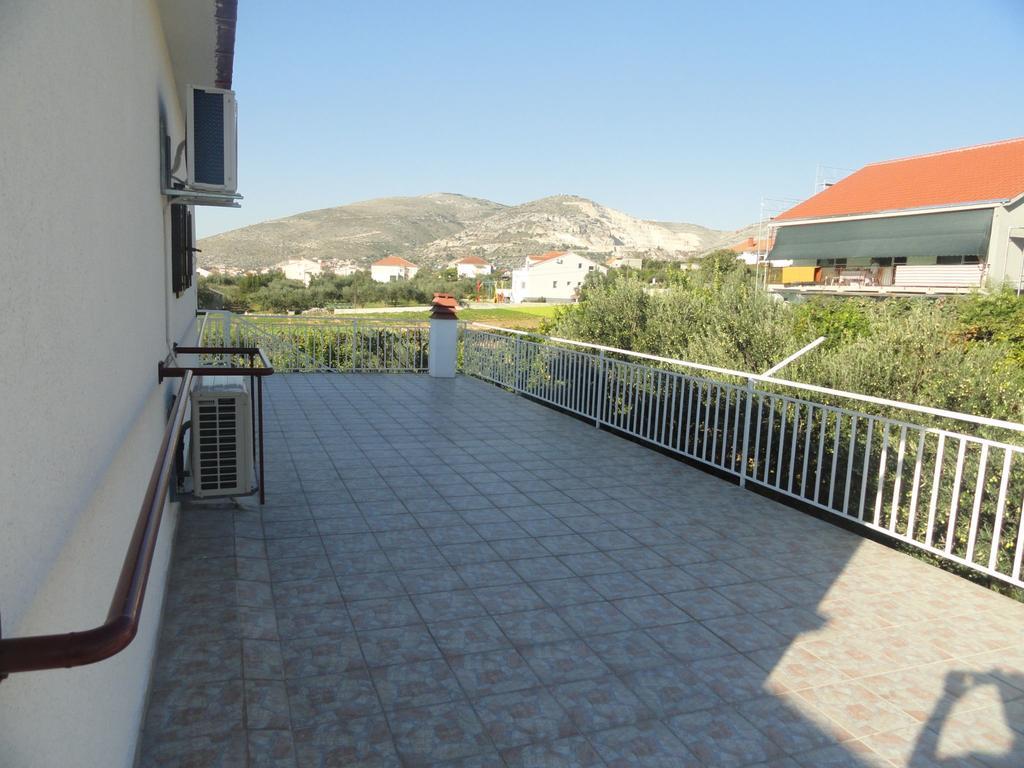 Apartment Meri Trogir Eksteriør bilde