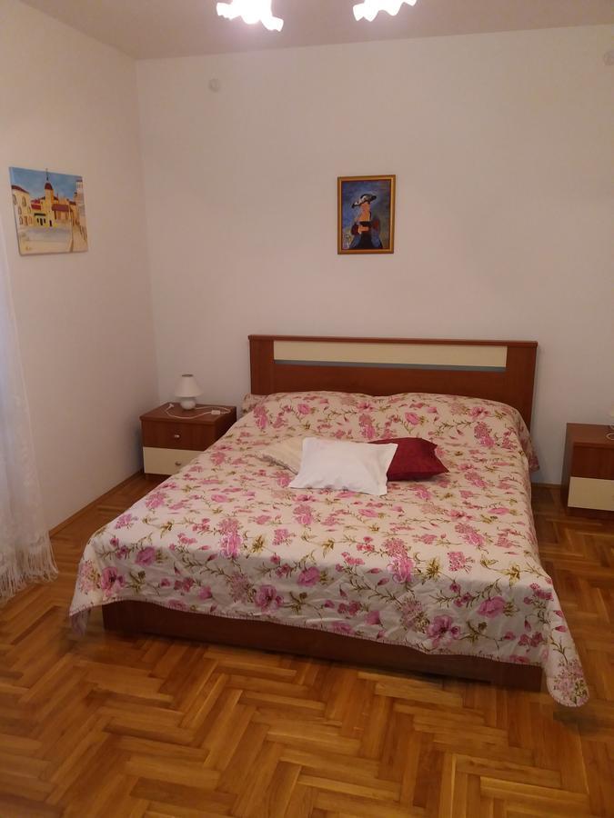 Apartment Meri Trogir Eksteriør bilde