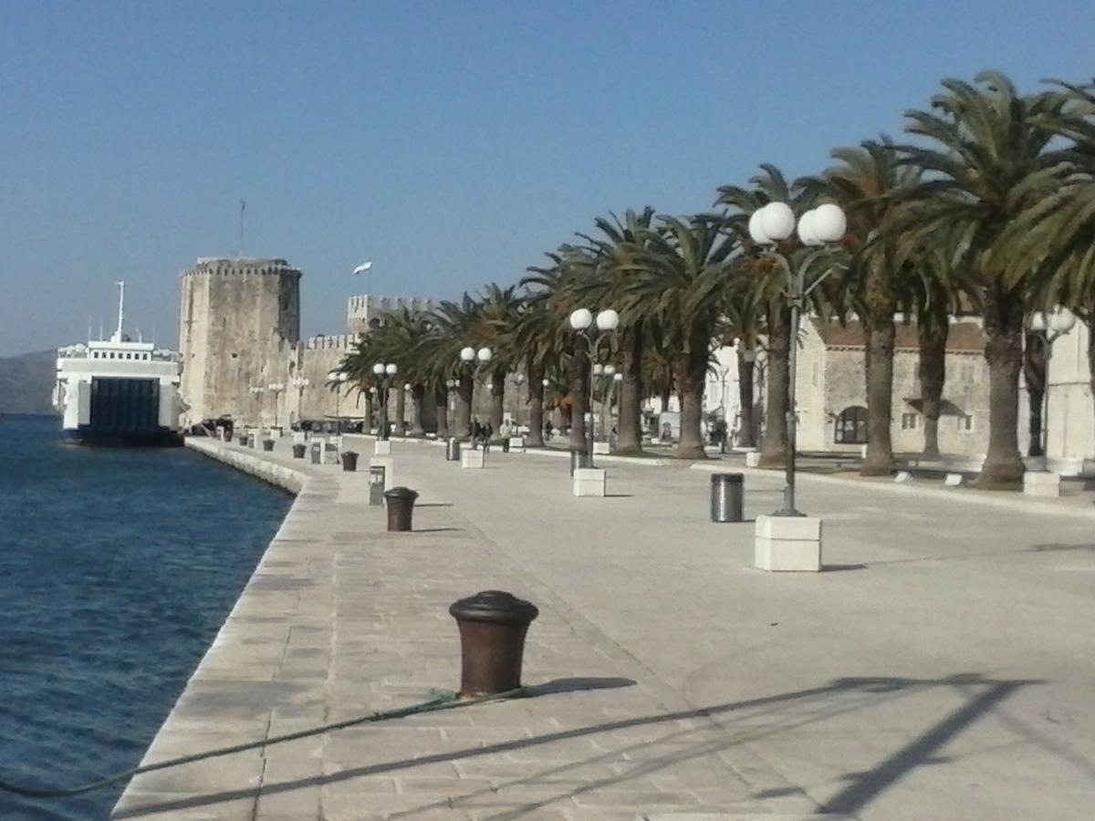 Apartment Meri Trogir Eksteriør bilde
