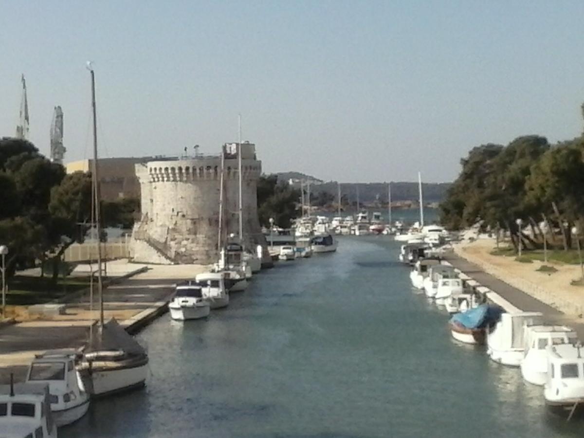 Apartment Meri Trogir Eksteriør bilde